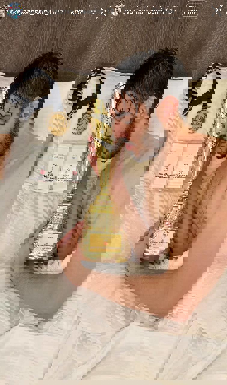 2221835