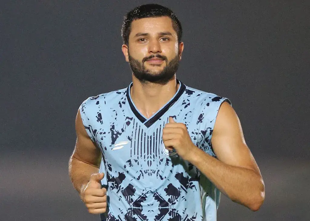 فصل برای عارف غلامی تازه شروع شد