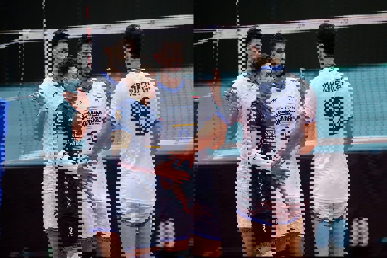 2222810