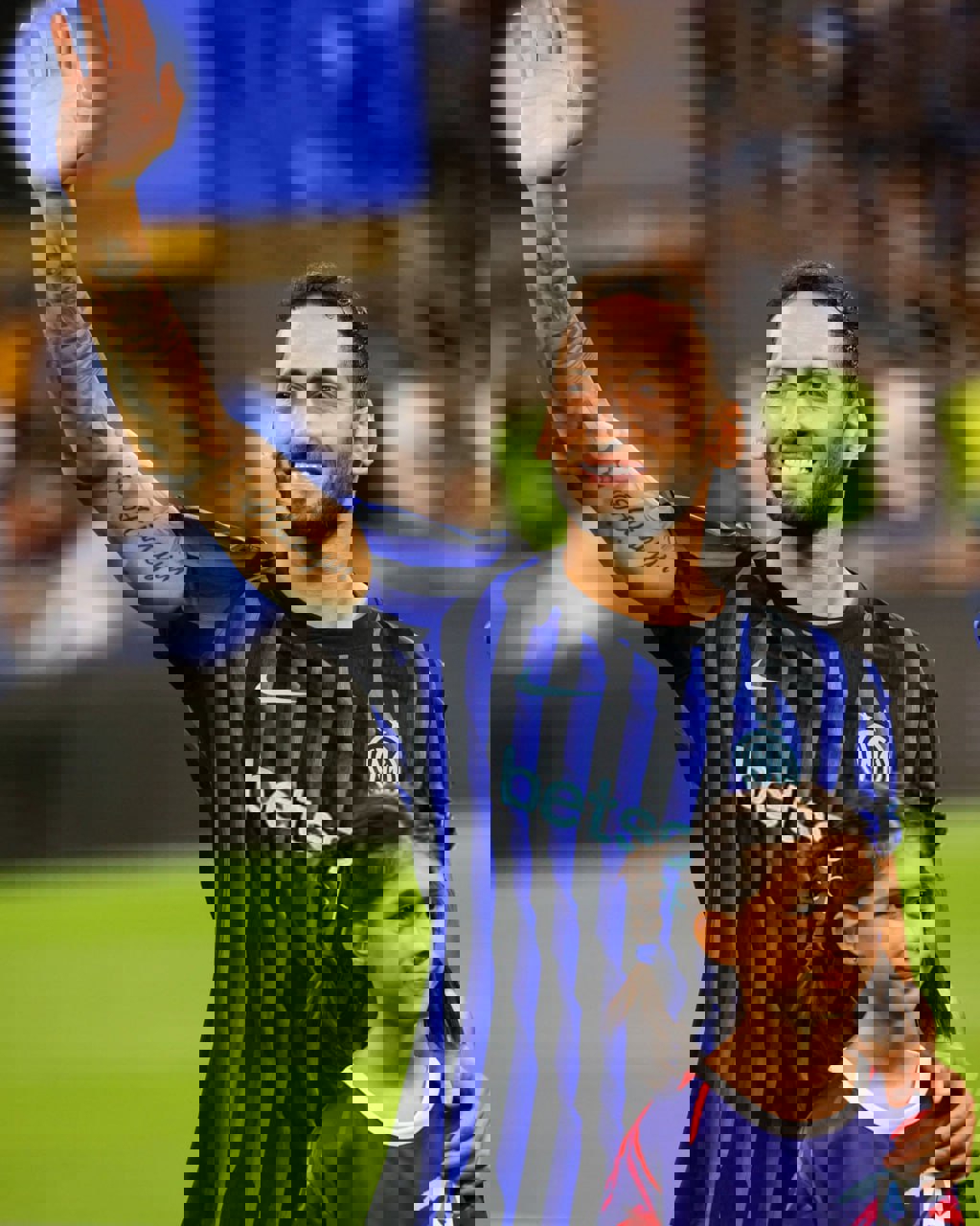 2223564