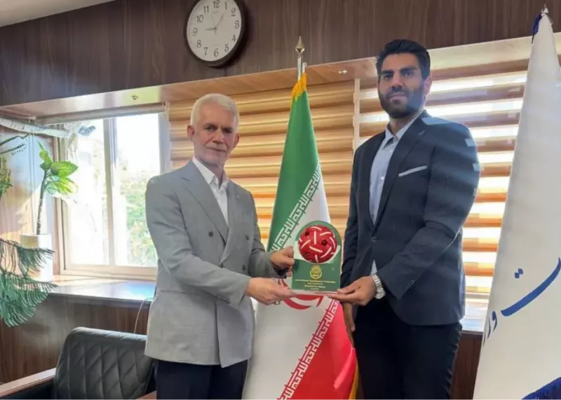رئیس انجمن به دیدار معاونت قهرمانی رفت