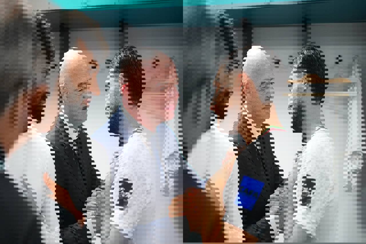 2224203