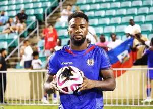 استقبال ویژه از ستاره استقلال در کانادا!