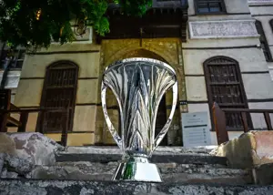 جنگ قهرمانی الهلال و الاهلی با قطری‌ها