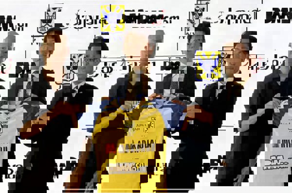2225082