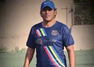 مجاهد پیراهن بارسلونا را پرو کرد!