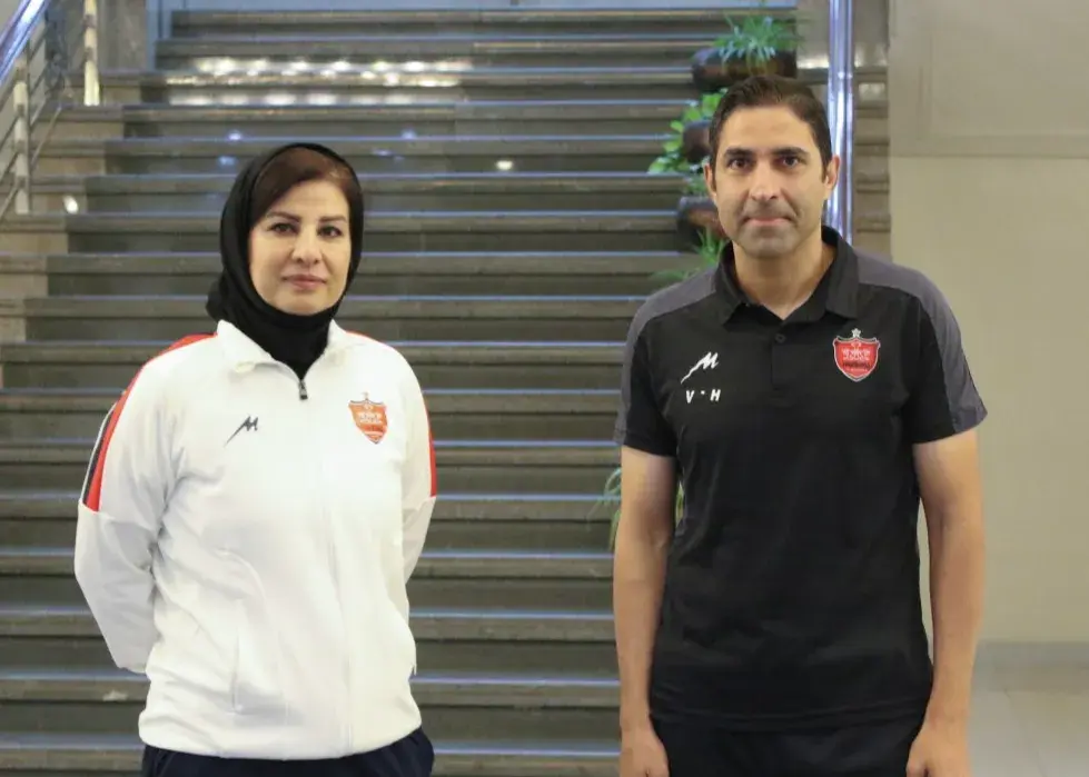 دیدار وحید هاشمیان با زنان پرسپولیس