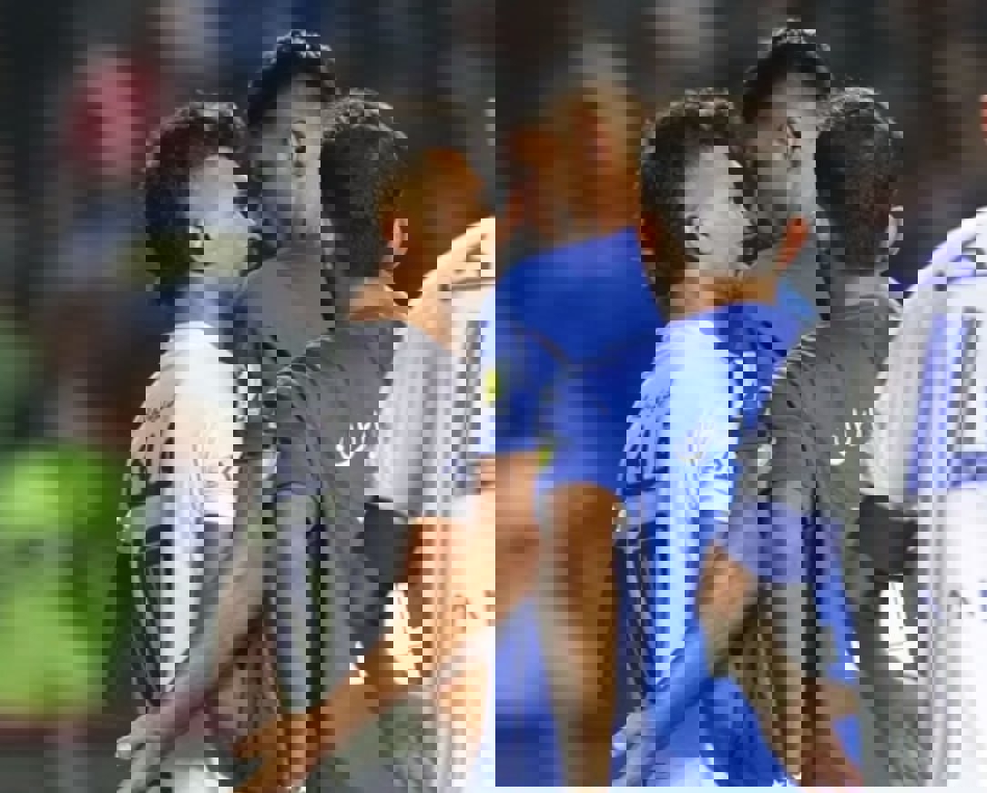 2225606