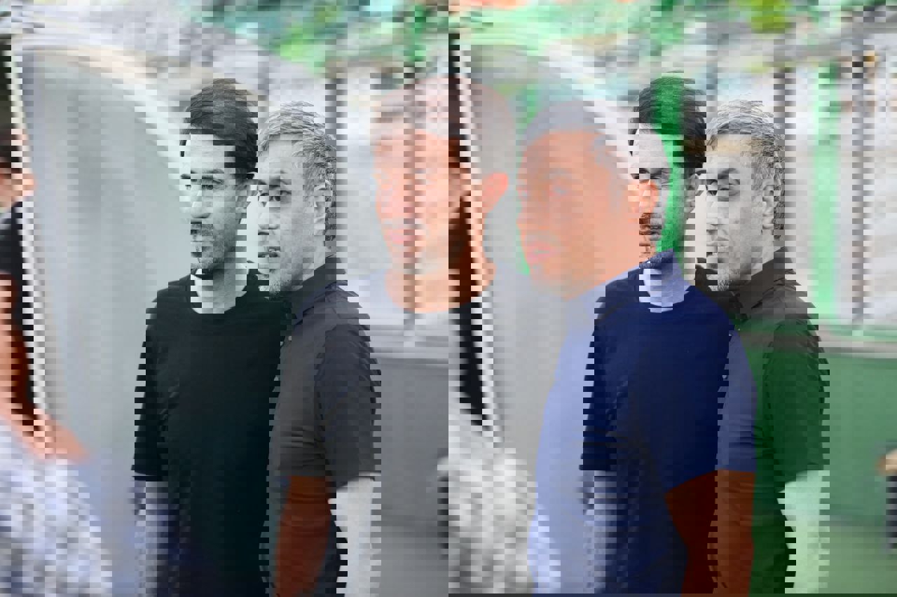 2225784