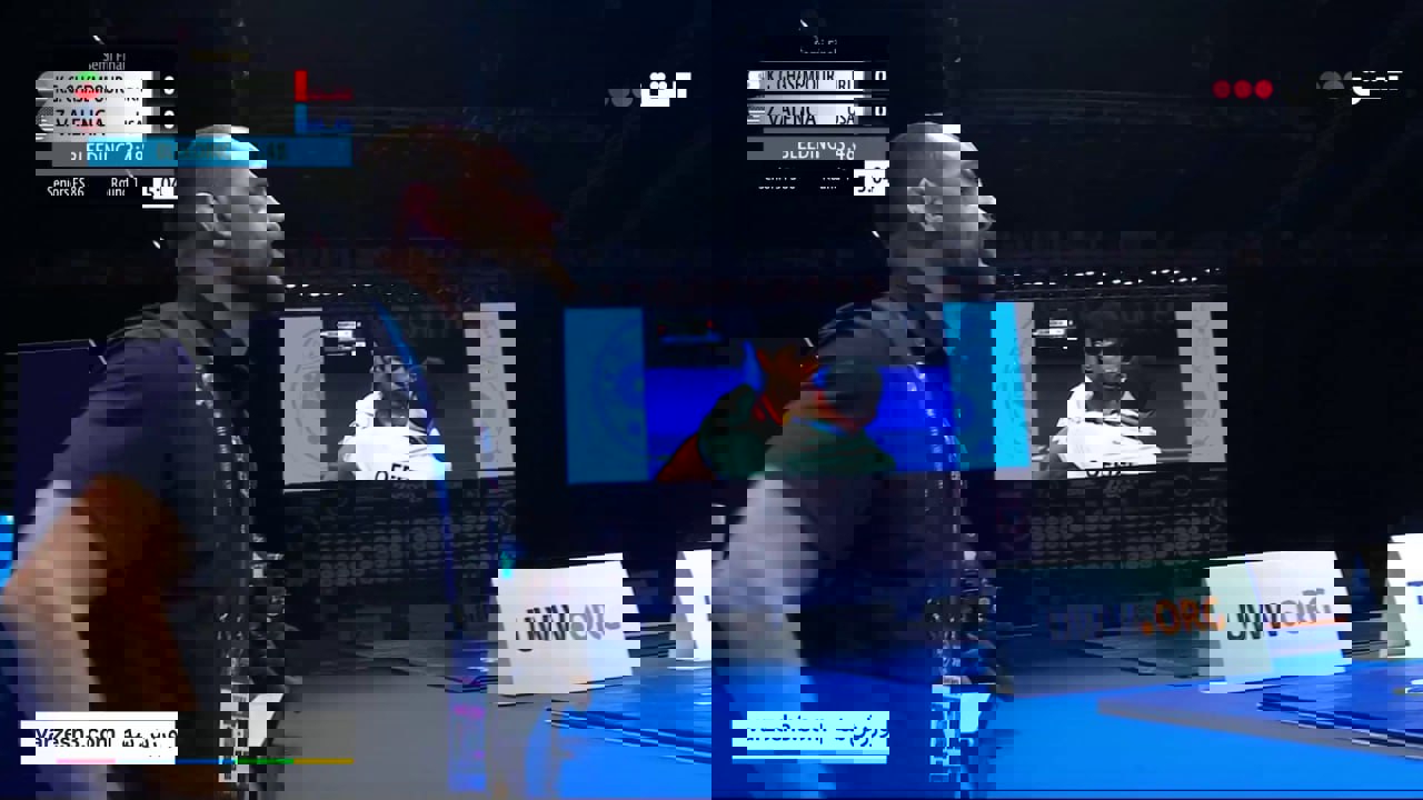 2225832