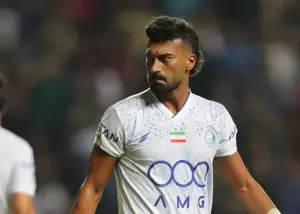 عصبانیت رامین، از لب خط تا هجده استقلال و اخراج!