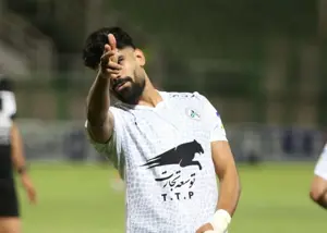 خشاب مهاجم ذوب آهن پر شد