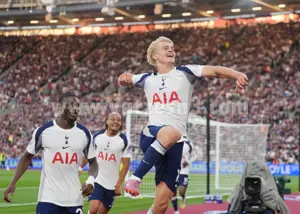 تاتنهام لندن را فتح کرد، وستهم تحقیر شد