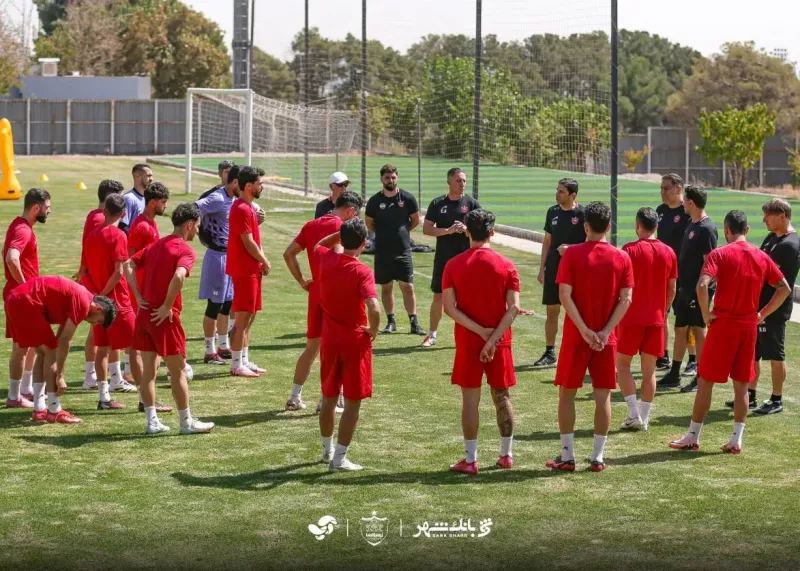 بازیکنان پرسپولیس به دو گروه تقسیم شدند