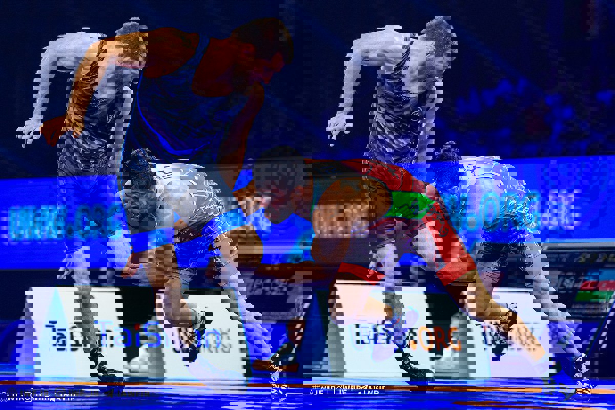 2226439