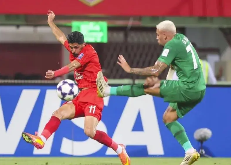 شباب الاهلی از بردن تراکتور 10 نفره عاجز ماند