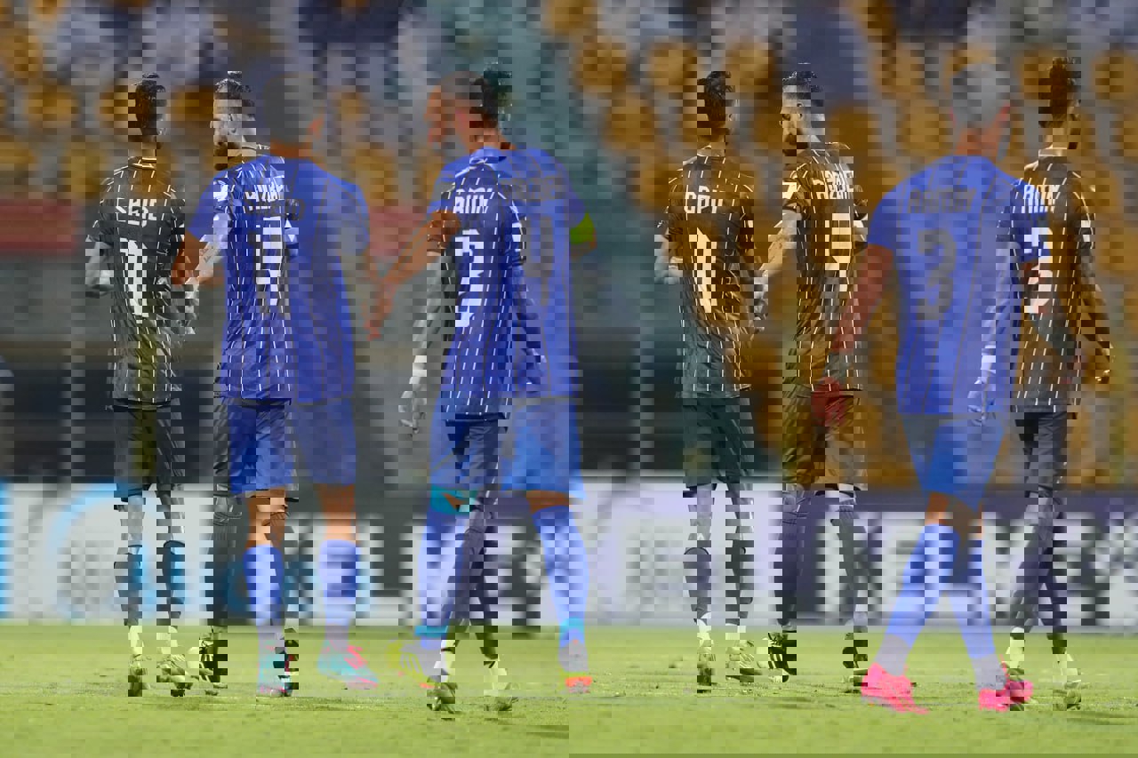2227367