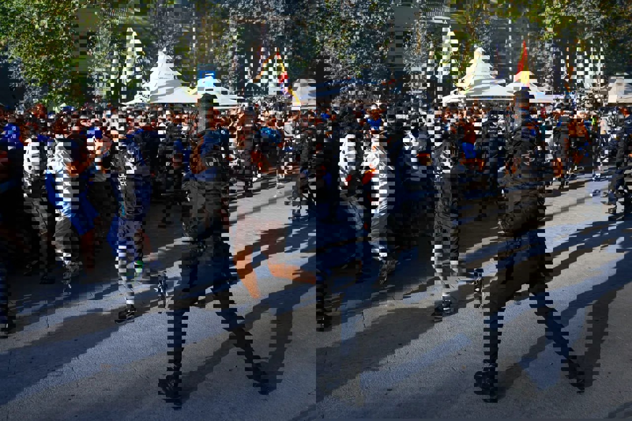 2227399