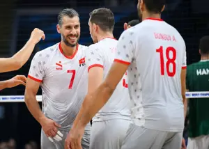 عجیب اما واقعی: یکی از این دو تیم در یک چهارم دنیا