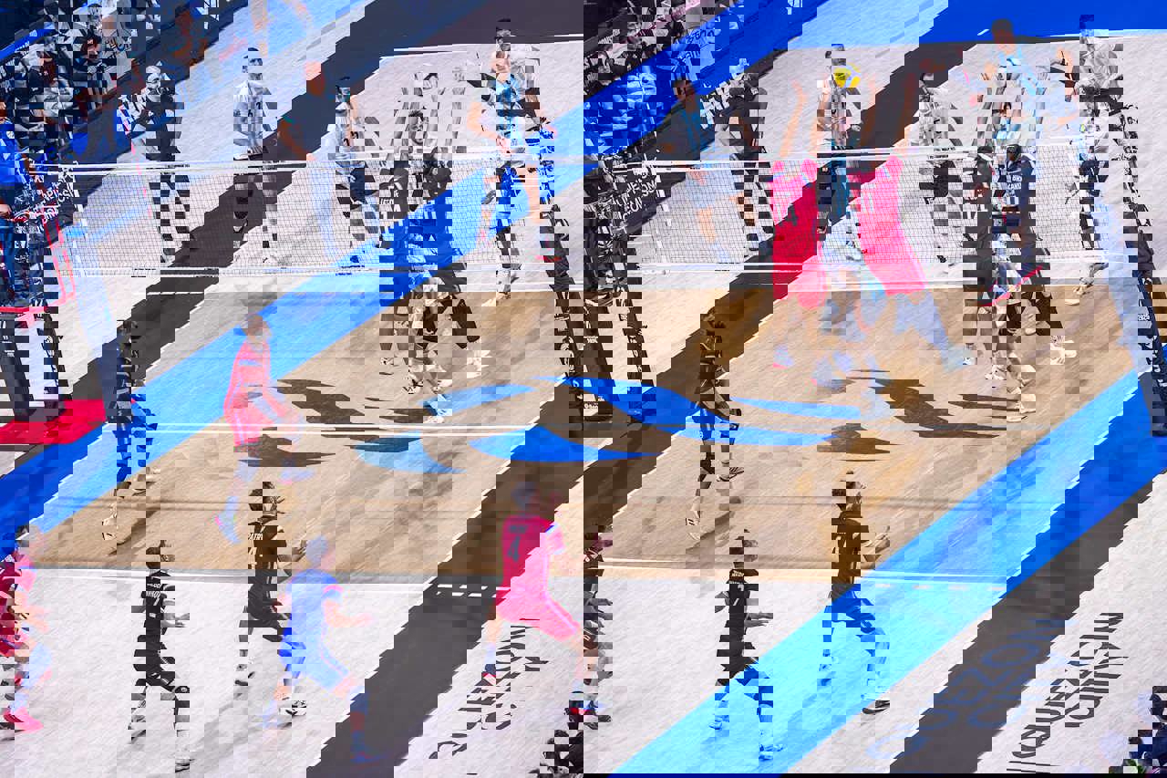 2227633