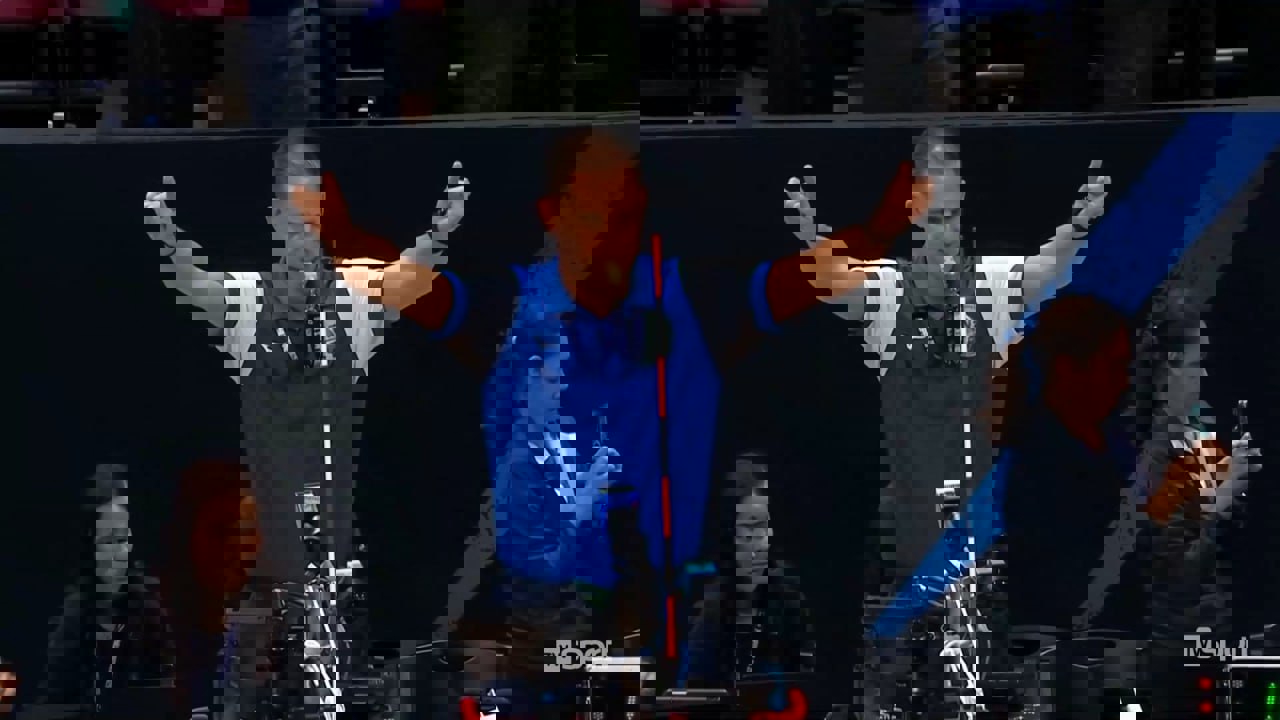 2227649