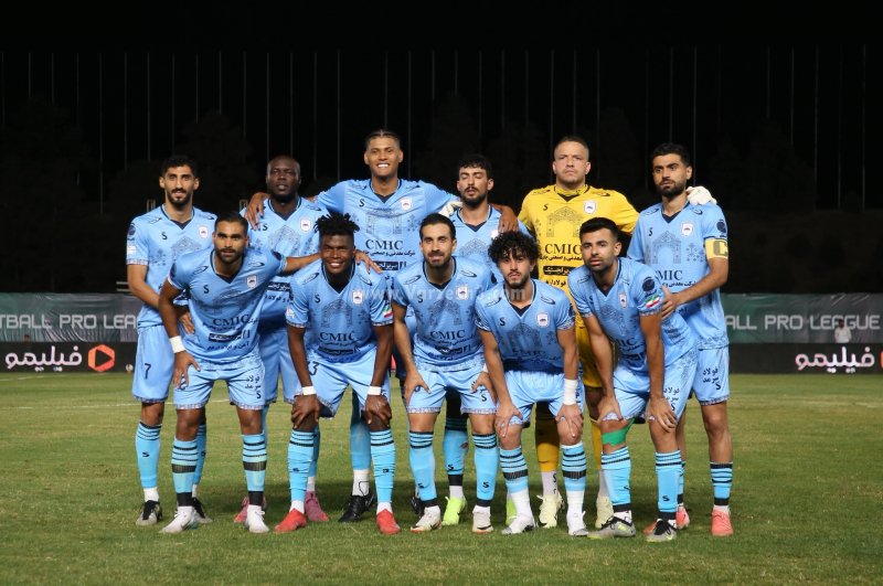 چادرملو با یک تغییر به دنبال صدرنشینی