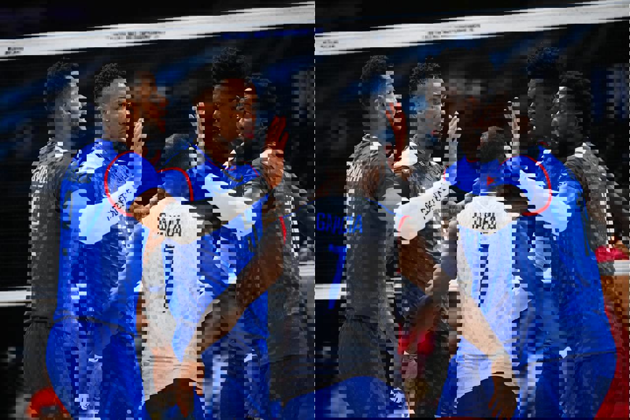 2228333