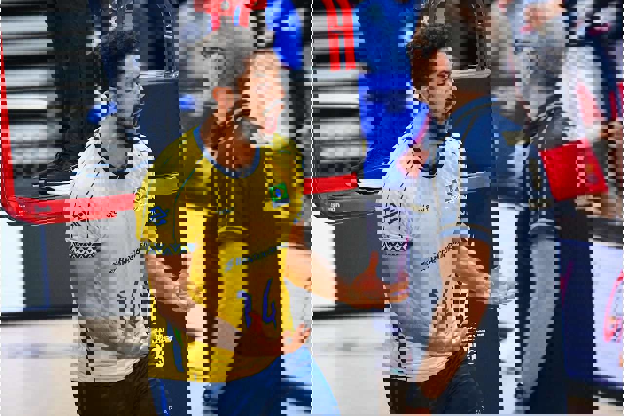 2228334