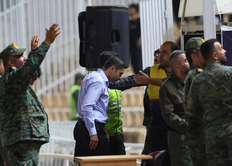 هاشمیان در عکسی که هرگز نباید گرفته می‌شد!