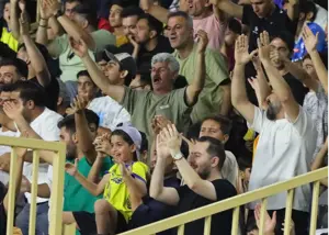 پرهودارترین تیم ایران با حضور ویژه زنان! (عکس)