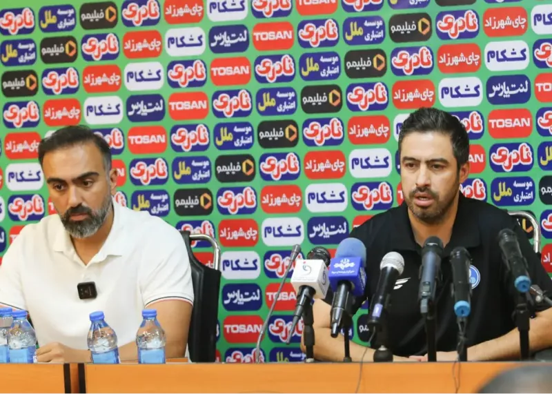 تنش بین مدیررسانه استقلال و خبرنگاران در کنفرانس