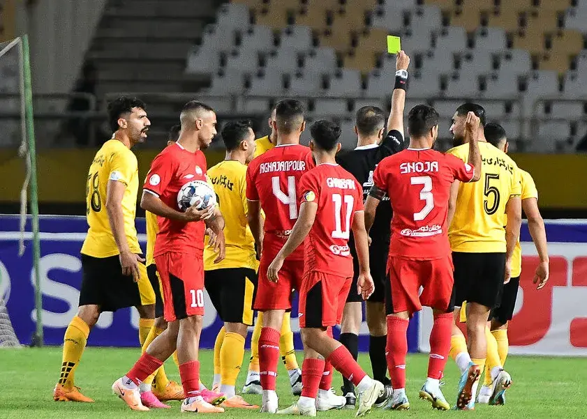 جنگ سرد سپاهان و تراکتور قبل از بازی حساس (عکس)