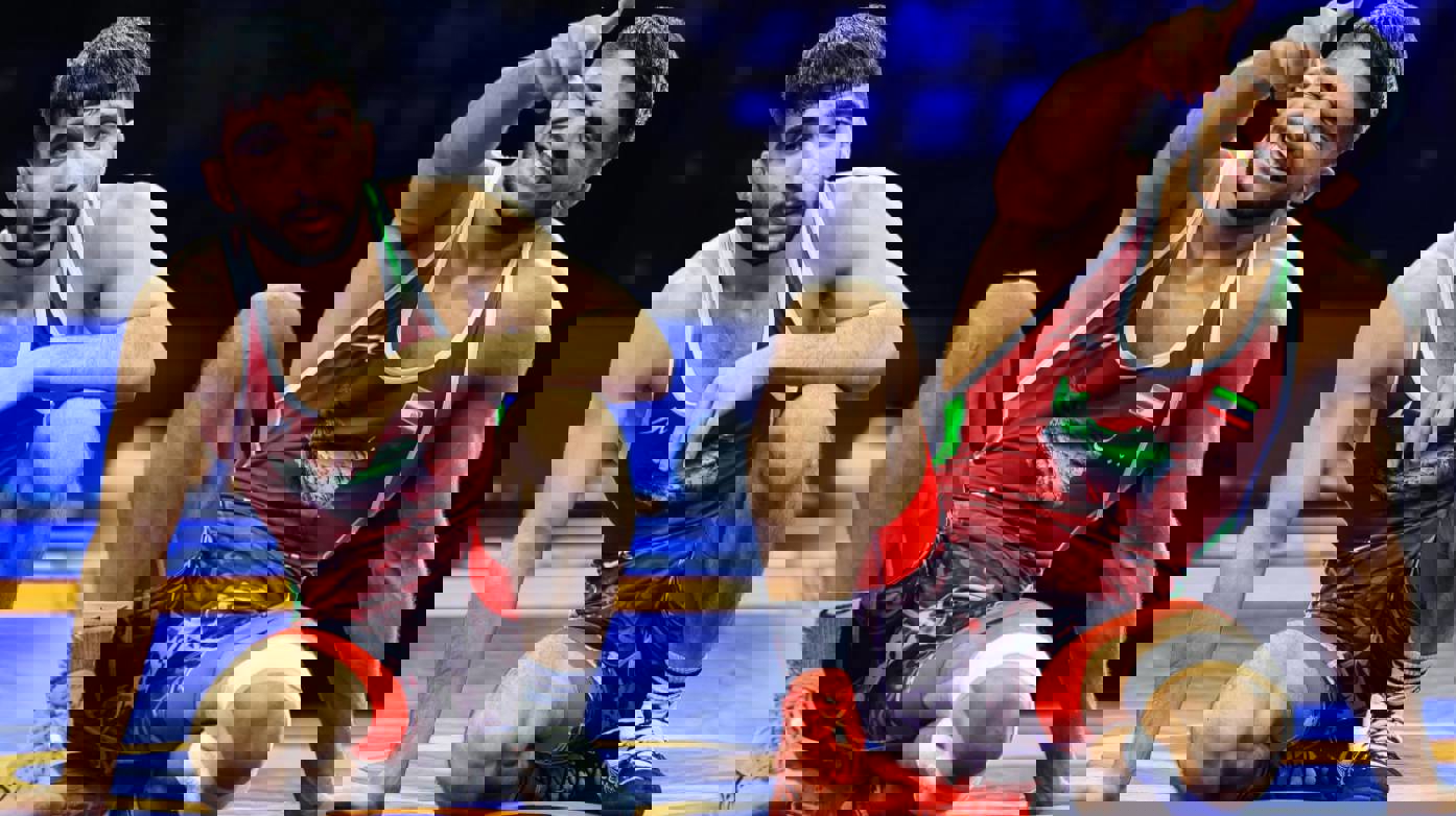 2228859