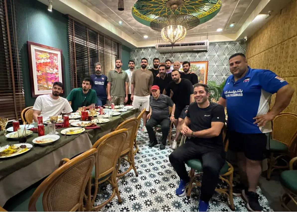 غذای ایرانی در اردوی تیم ملی والیبال بعد از یک ماه!