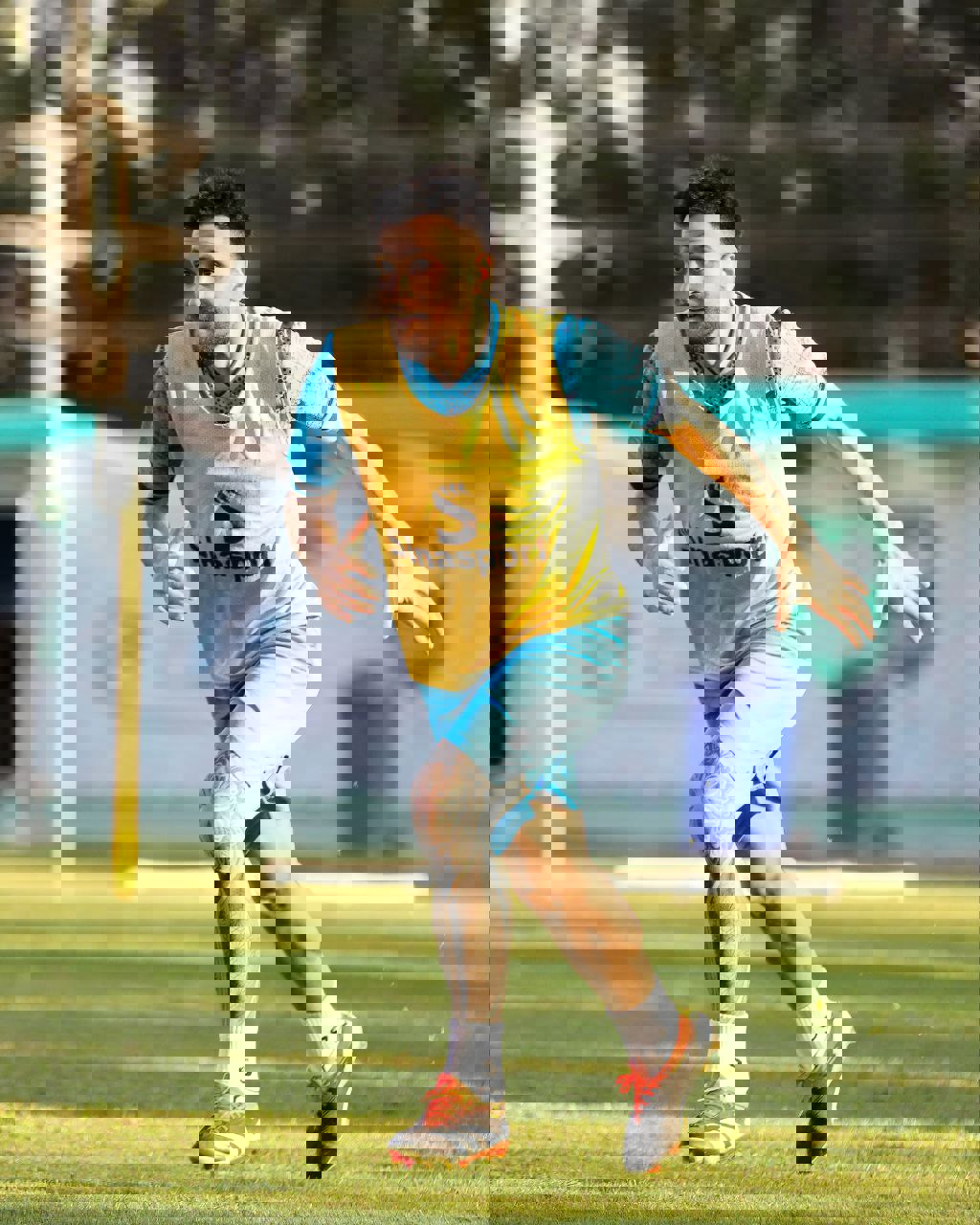 2229405