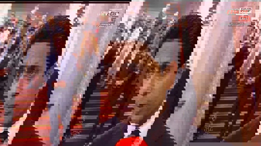2229529