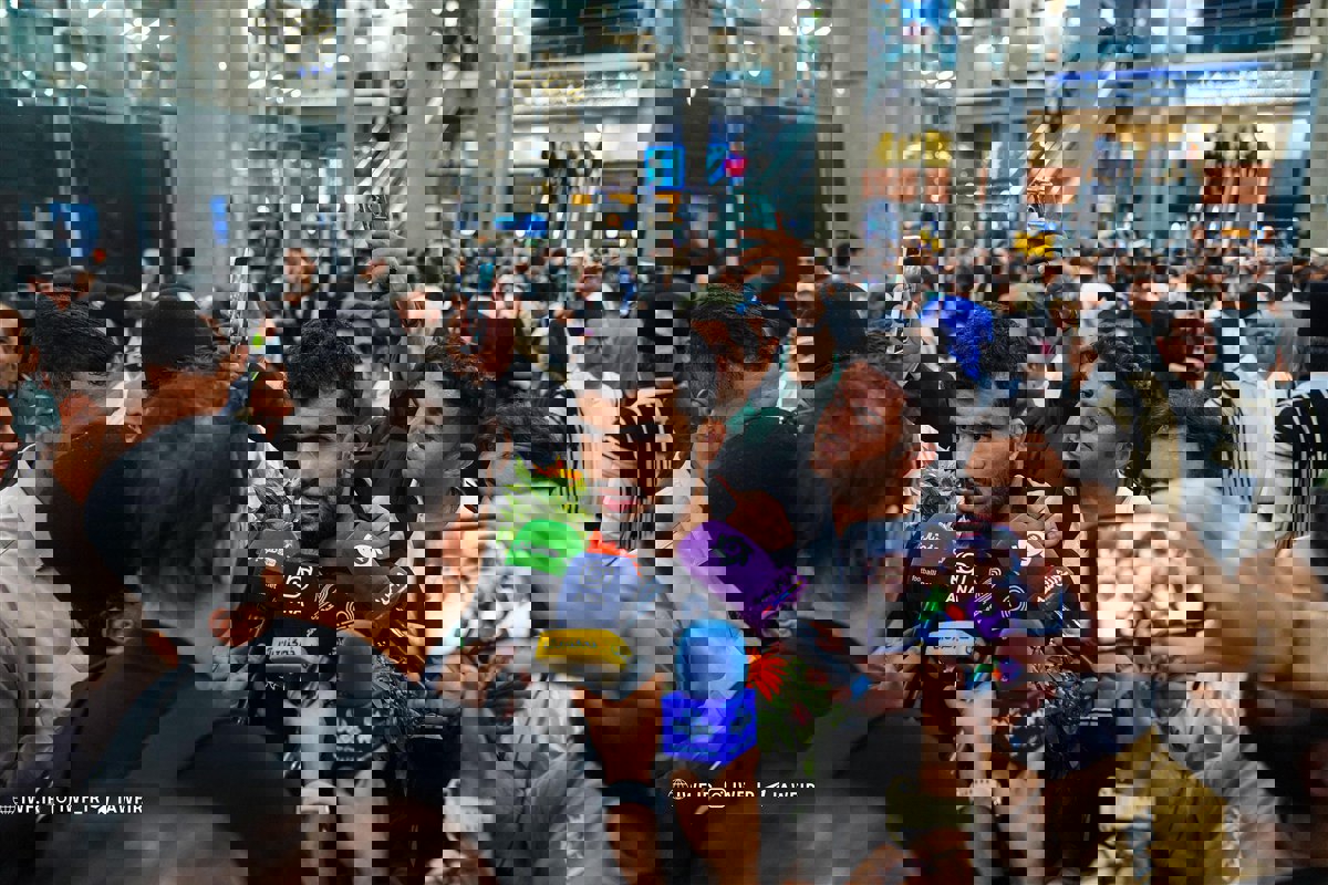 2229587
