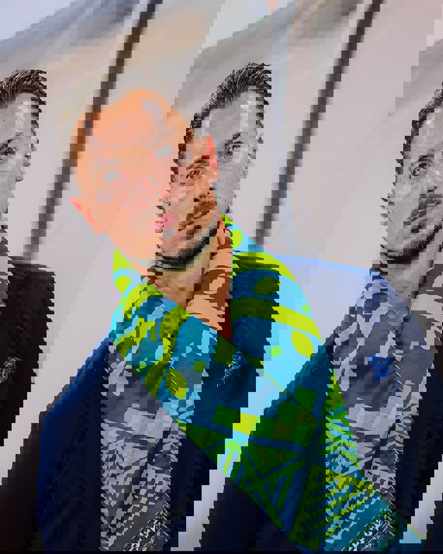 2229702