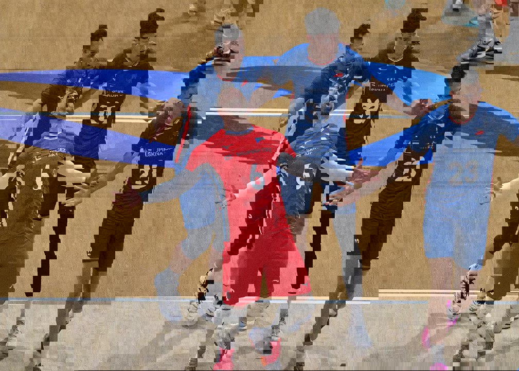2229841
