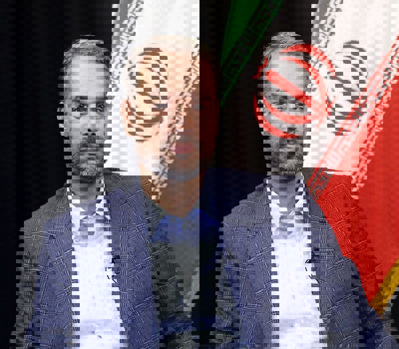 2229835