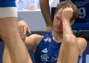 اشکهای لوبوریچ پس از حذف مقابل ایران (عکس)