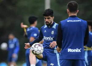 در انزلی هیچ موبایلی آنتن نمی‌دهد!