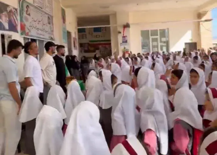 بازیکنان پیشین پرسپولیس و تراکتور در جشن شکوفه‌ها!