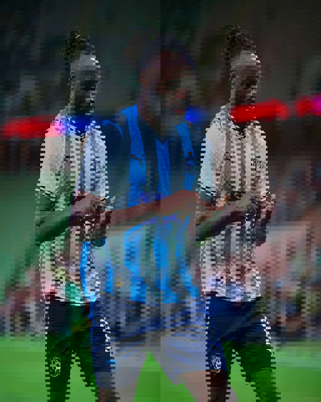 2229944