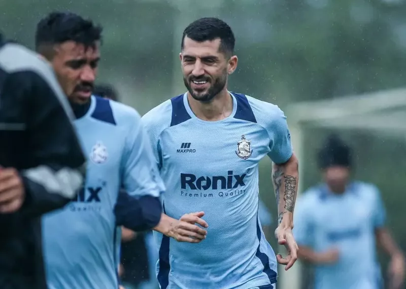 مهره خطرناک برای پرسپولیس در لباس ملوان 