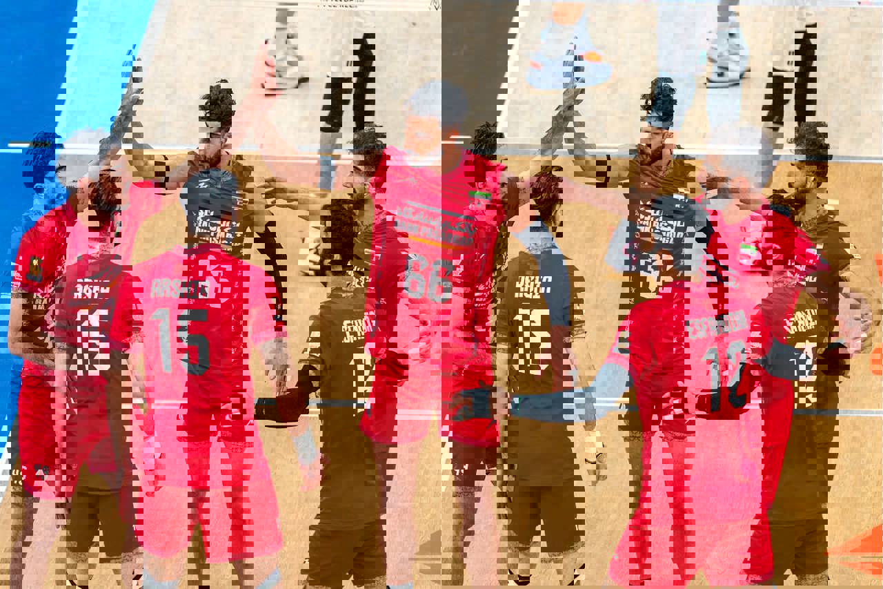 2230853