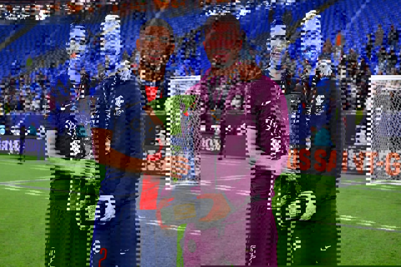 2230913