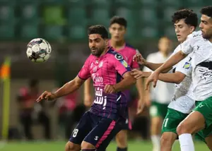 گلزن آلومینیوم و ناخن بلند مدافع ذوب!