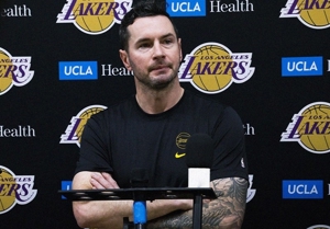 قرارداد سرمربی تیم بسکتبال لیکرز تمدید شد