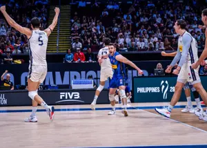 ایتالیا ٣- لهستان صفر: مانیل را به آتش کشیدند